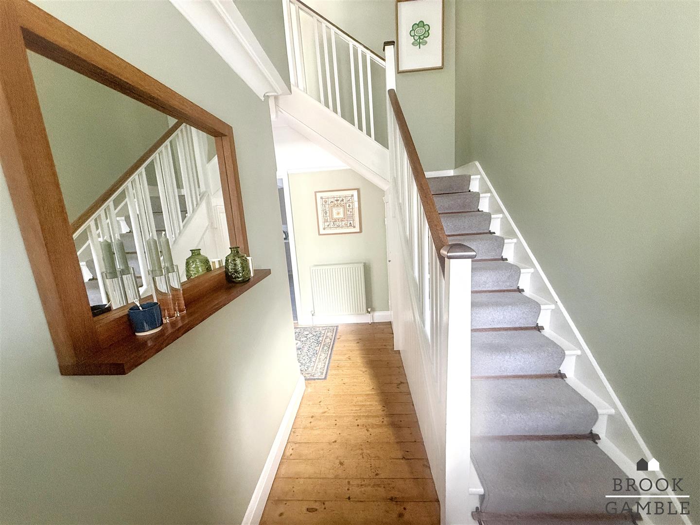 3 Bedroom House. Longland Road in Eastbourne, East Sussex 7